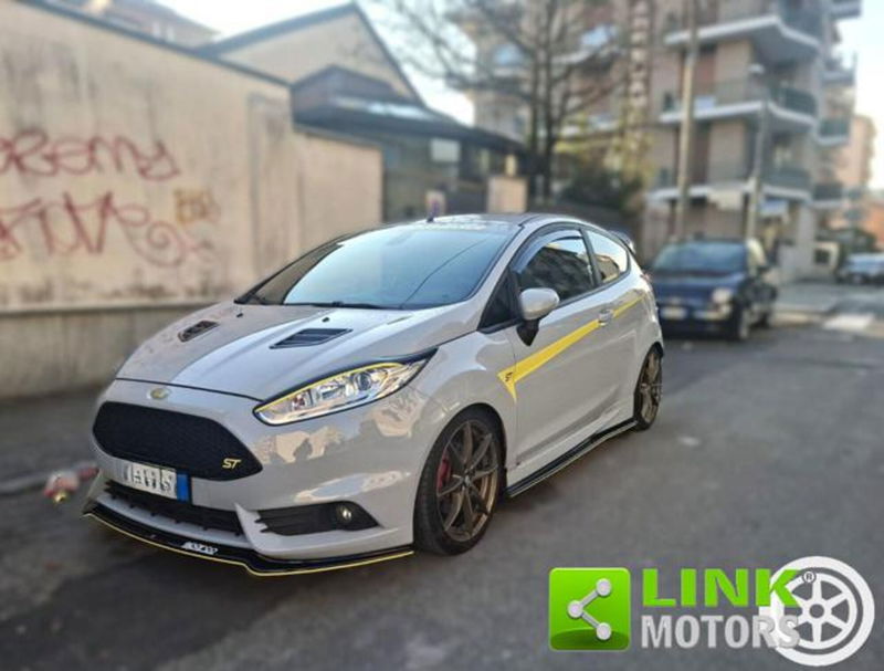 Ford Fiesta 1.6 200CV 3 porte ST 200
