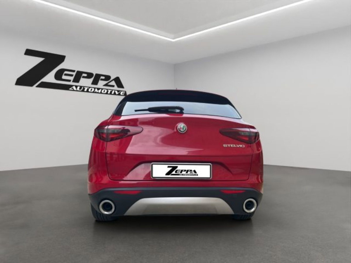 Alfa Romeo Stelvio Stelvio 2.2 Turbodiesel 180 CV AT8 RWD Business (4)