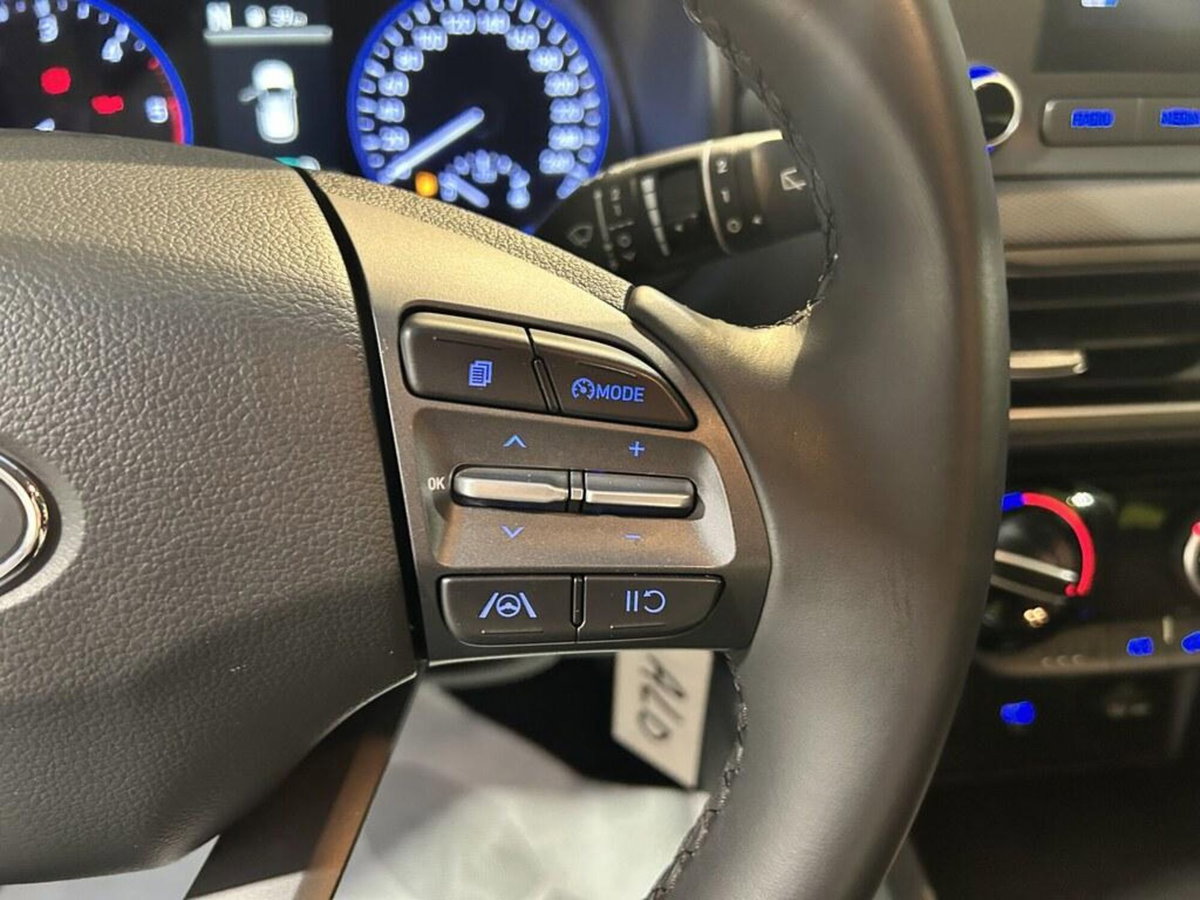 Hyundai Kona 1.6 CRDI Hybrid 48V iMT XTech (13)
