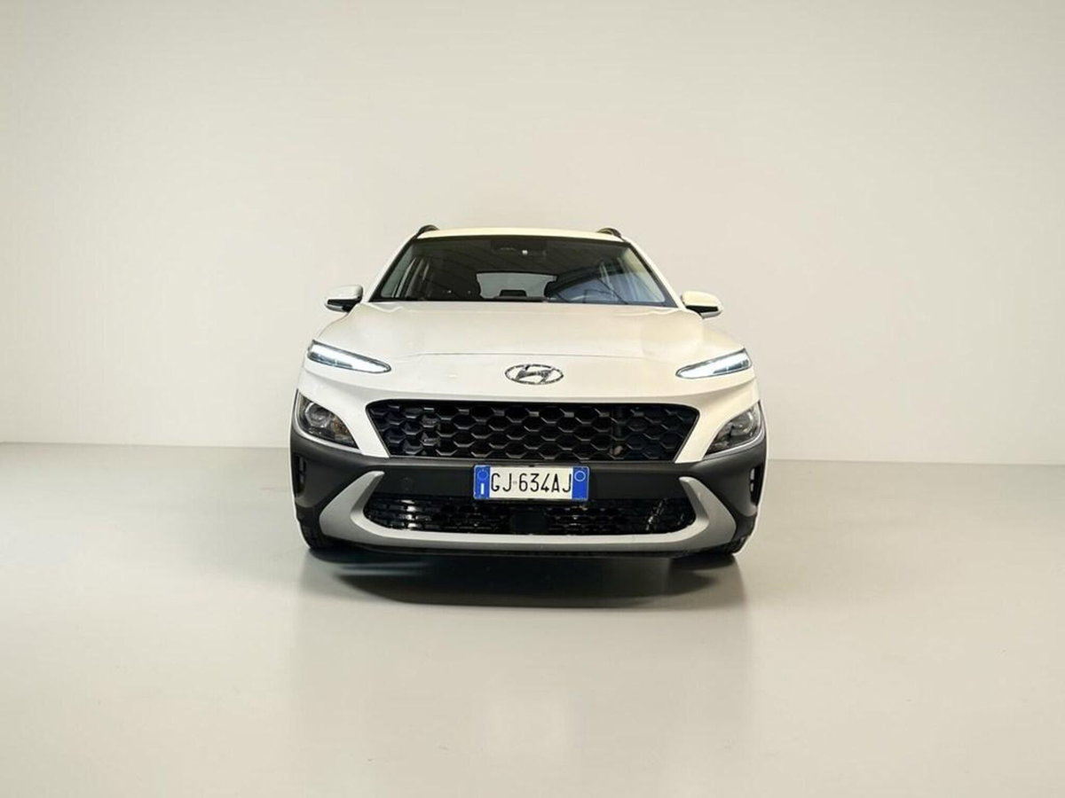 Hyundai Kona 1.6 CRDI Hybrid 48V iMT XTech (2)