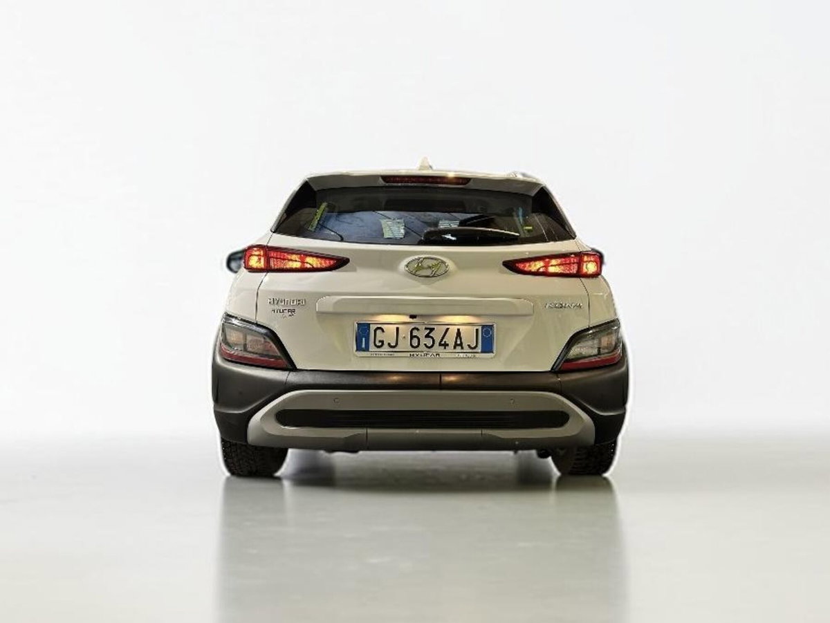 Hyundai Kona 1.6 CRDI Hybrid 48V iMT XTech (4)