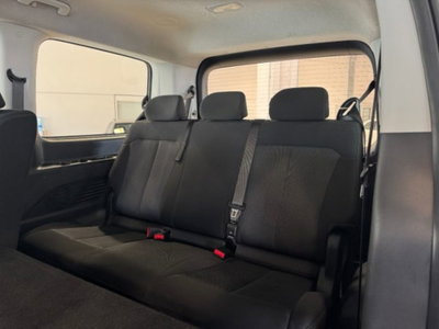 Hyundai Staria 2.2 2wd auto (8)