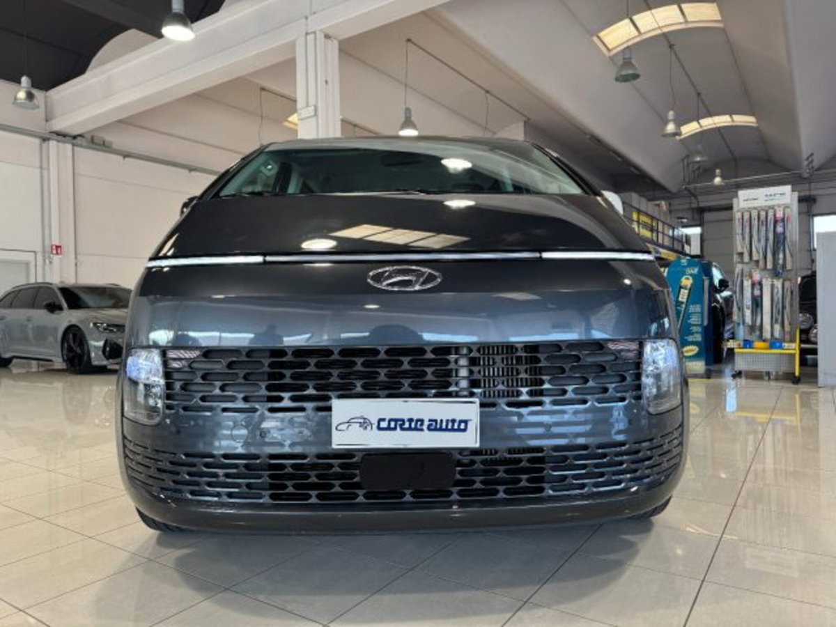 Hyundai Staria 2.2 2wd auto (10)