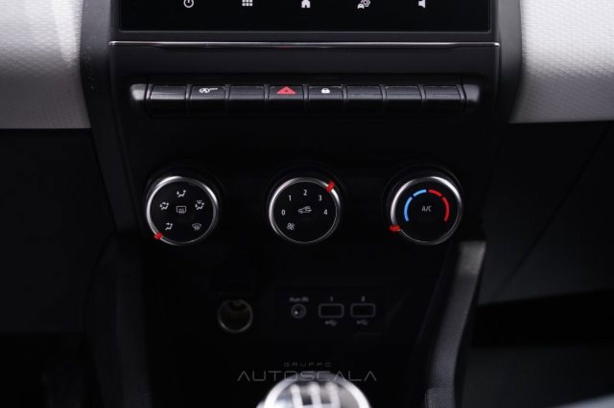 Renault Clio SCe 65 CV 5 porte Life (16)