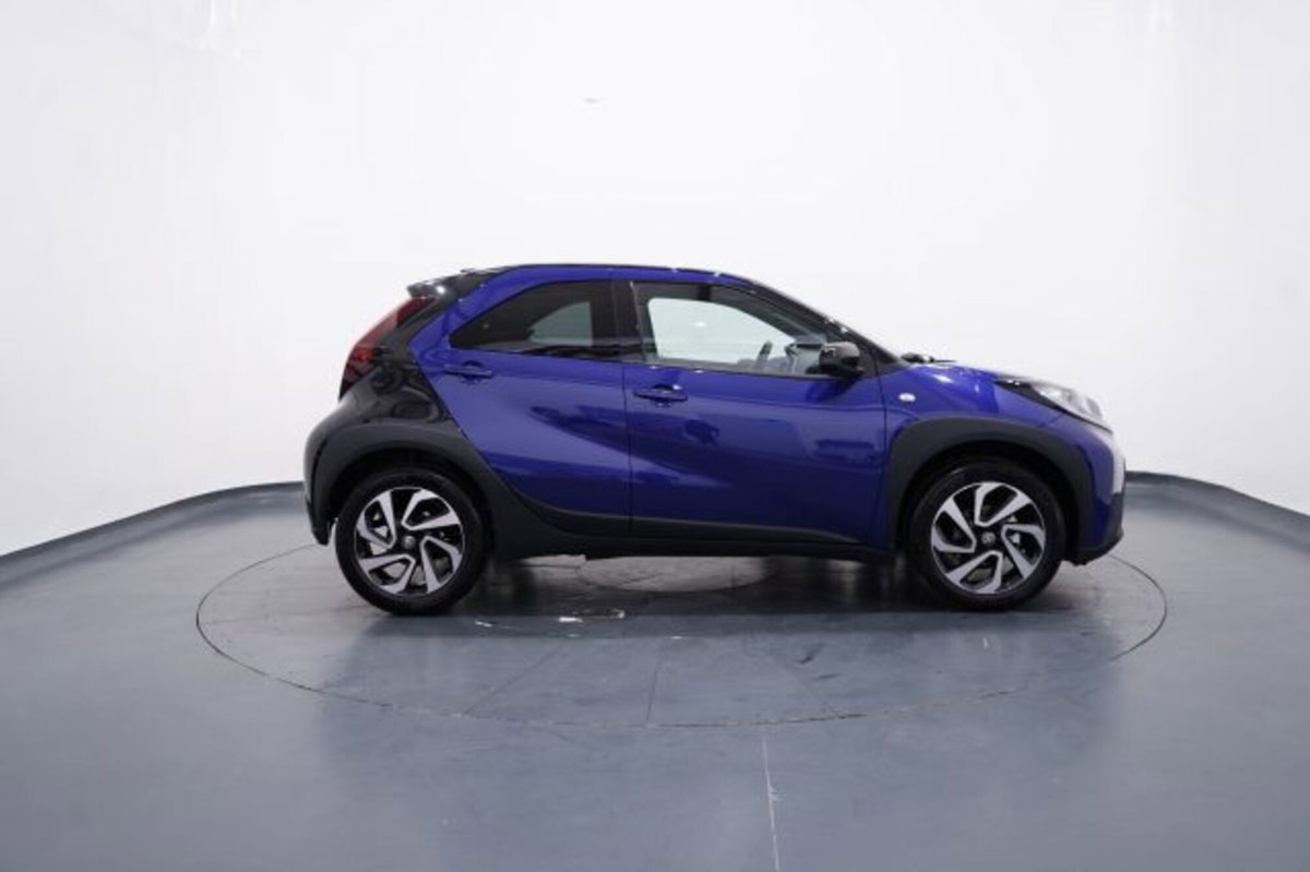 Toyota Aygo X 1.0 VVT-i 72 CV 5 porte Limited S-CVT (10)