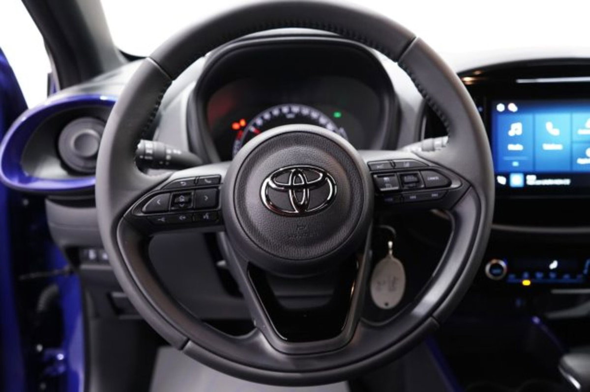 Toyota Aygo X 1.0 VVT-i 72 CV 5 porte Limited S-CVT (17)