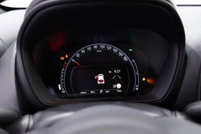 Toyota Aygo X 1.0 VVT-i 72 CV 5 porte Limited S-CVT (18)