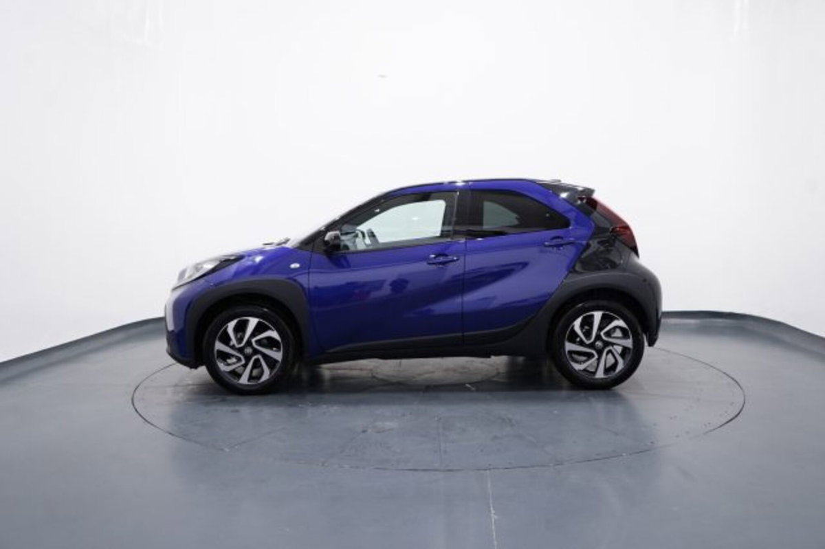 Toyota Aygo X 1.0 VVT-i 72 CV 5 porte Limited S-CVT (4)