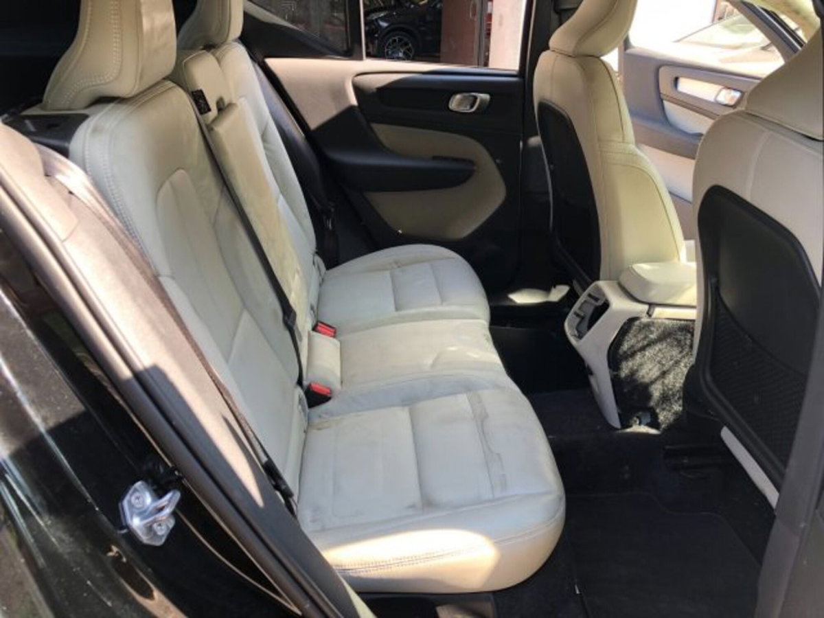 Volvo XC40 T4 Geartronic Momentum (12)