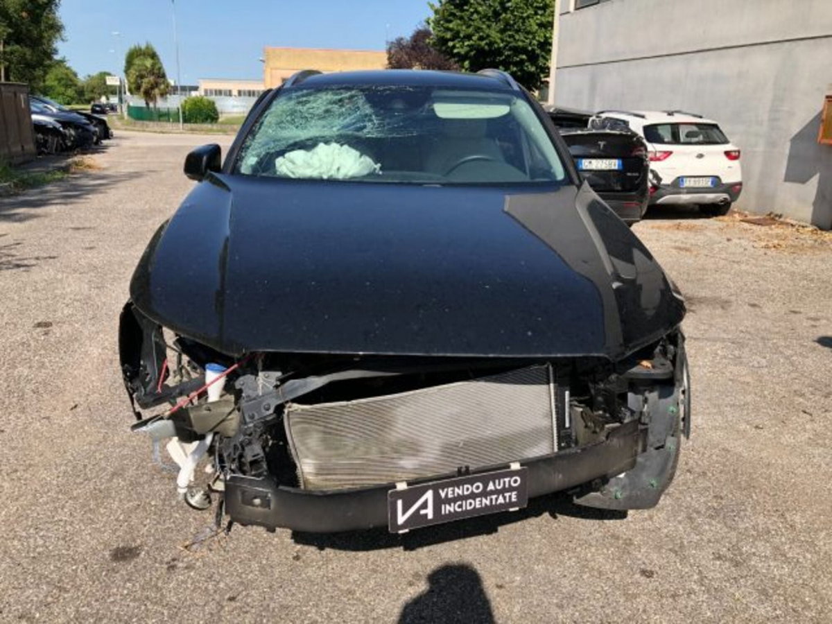 Volvo XC40 T4 Geartronic Momentum (2)