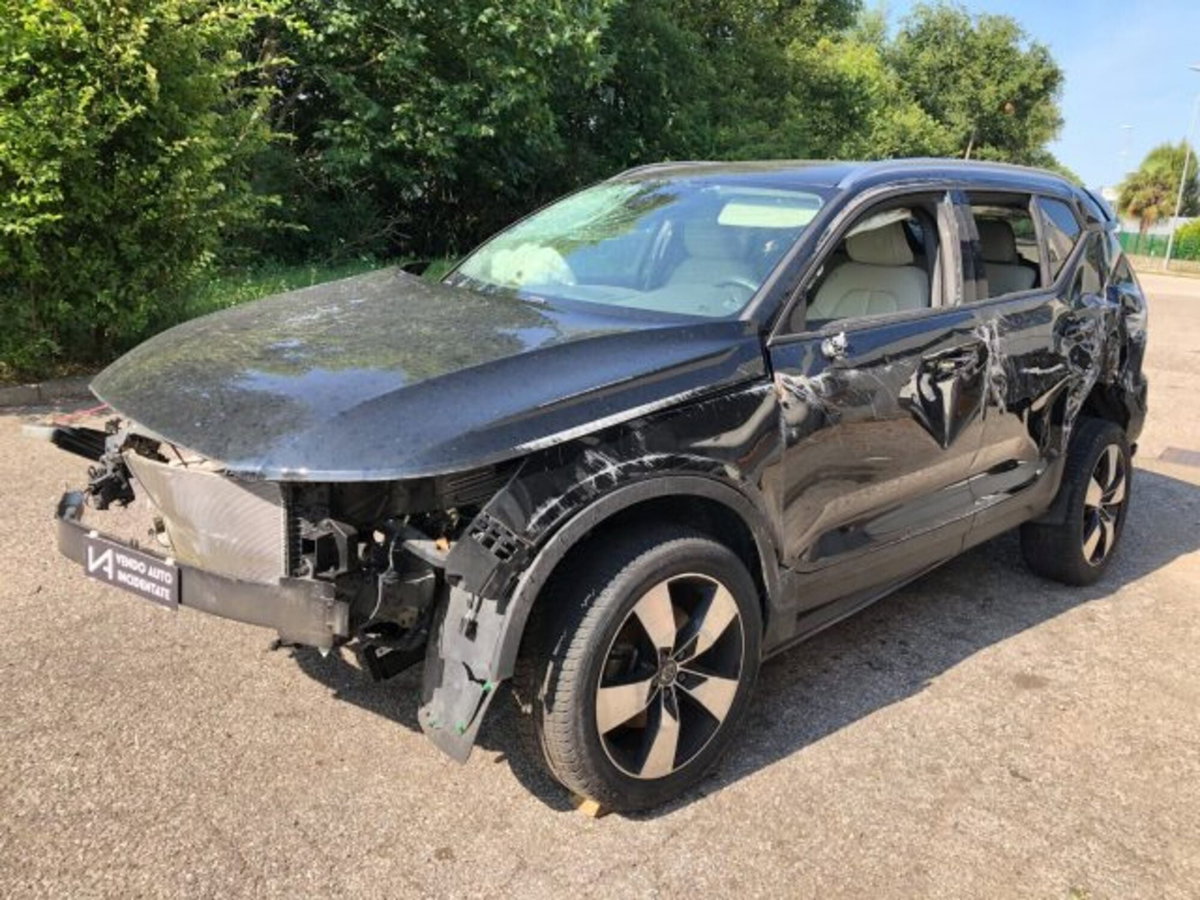 Volvo XC40 T4 Geartronic Momentum (3)