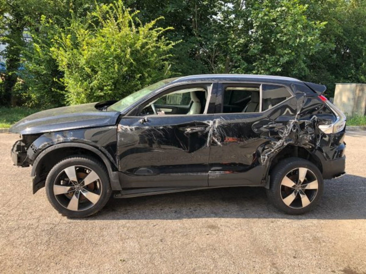 Volvo XC40 T4 Geartronic Momentum (4)