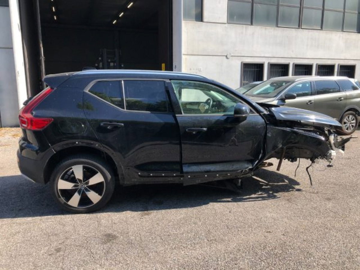 Volvo XC40 T4 Geartronic Momentum (8)