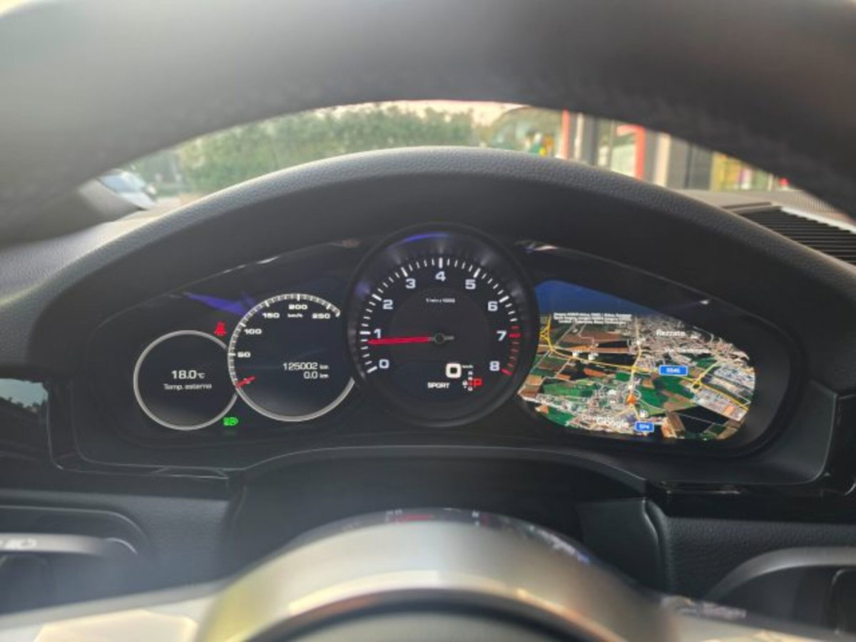 Porsche Cayenne Coupé 3.0 V6 (3)