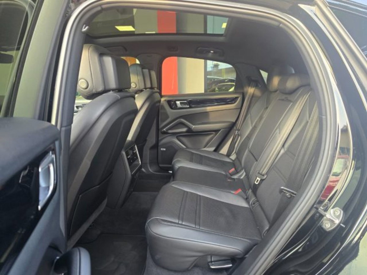 Porsche Cayenne Coupé 3.0 V6 (7)