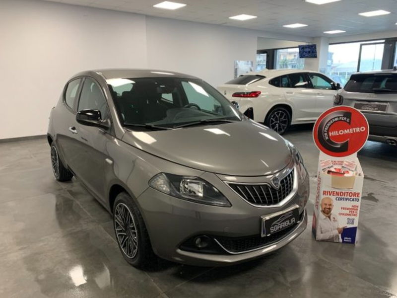 Lancia Ypsilon 1.0 FireFly 5 porte S&S Hybrid Ecochic Gold