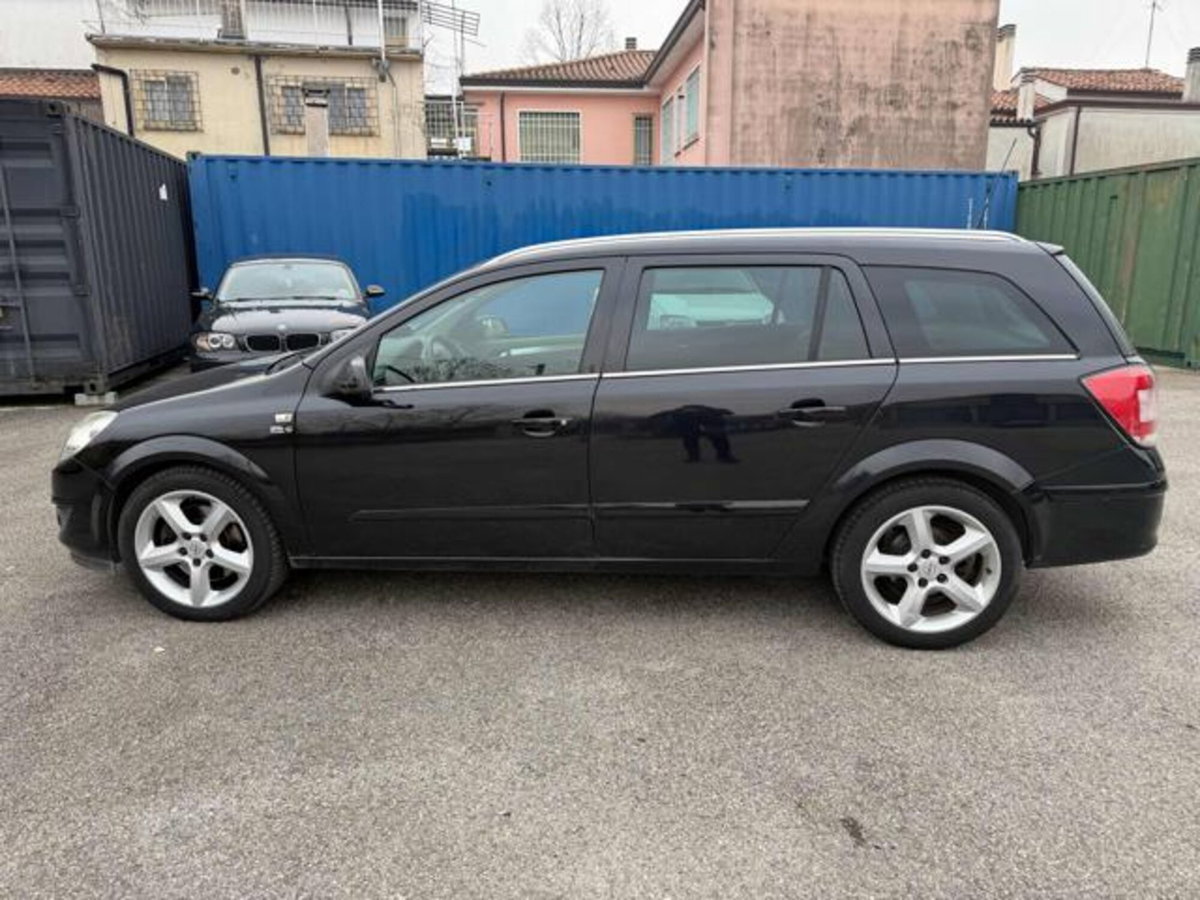 Opel Astra Station Wagon 1.7 CDTI 125CV Station Wagon Cosmo (2)