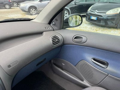 Peugeot 206 5p. Lee (10)