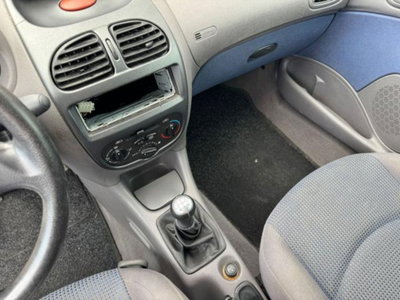 Peugeot 206 5p. Lee (11)