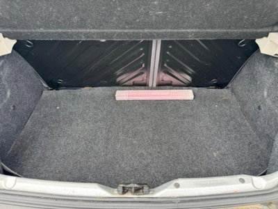 Peugeot 206 5p. Lee (14)