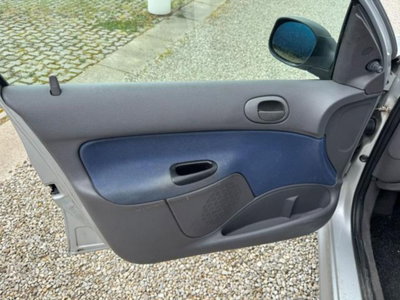 Peugeot 206 5p. Lee (8)