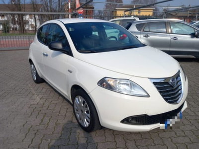 Lancia Ypsilon 1.2 69 CV 5 porte Silver (4)