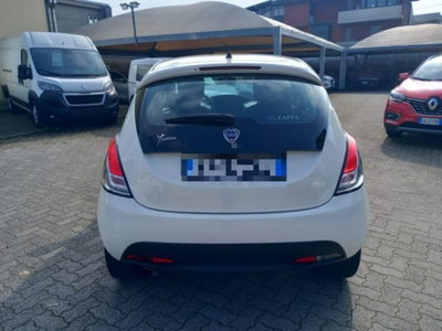 Lancia Ypsilon 1.2 69 CV 5 porte Silver (8)
