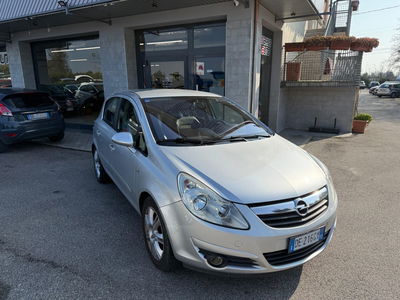 Opel Corsa 1.2 5 porte Cosmo usata
