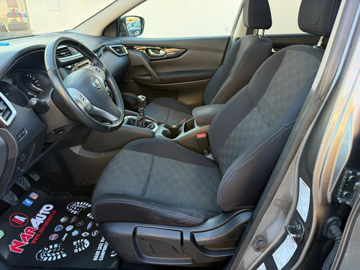 Nissan Qashqai 1.5 dCi Tekna (11)