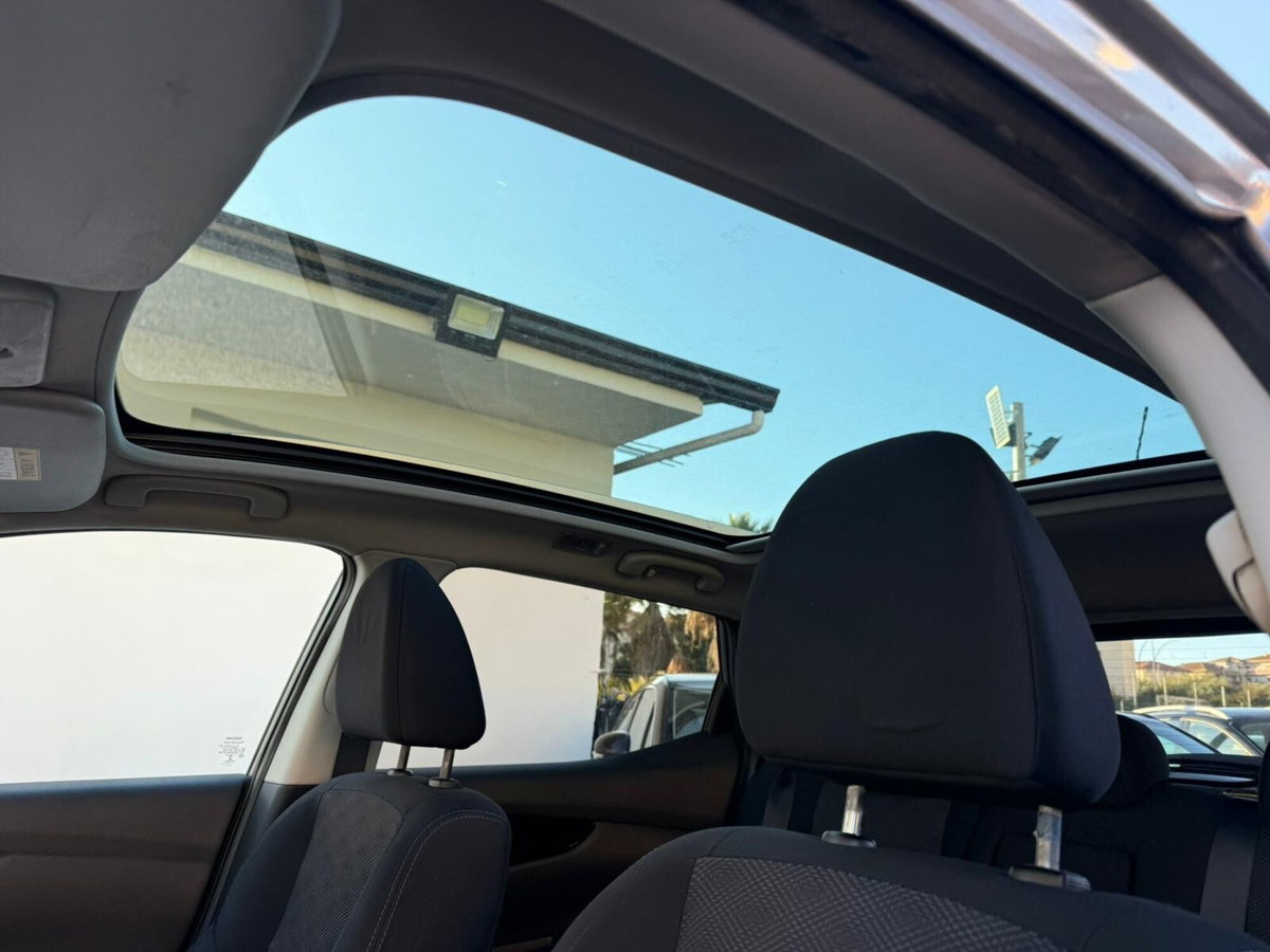 Nissan Qashqai 1.5 dCi Tekna (16)