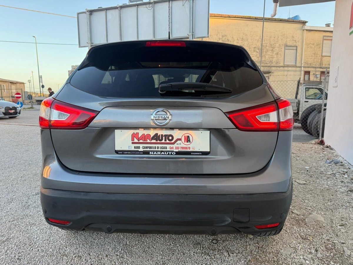 Nissan Qashqai 1.5 dCi Tekna (6)