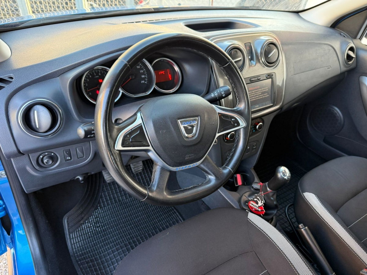 Dacia Sandero Stepway 1.5 Blue dCi 95 CV Comfort (12)