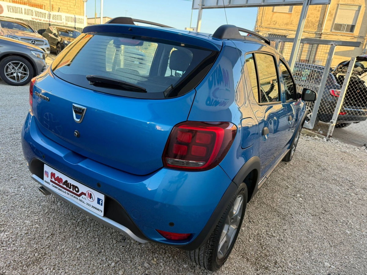 Dacia Sandero Stepway 1.5 Blue dCi 95 CV Comfort (5)