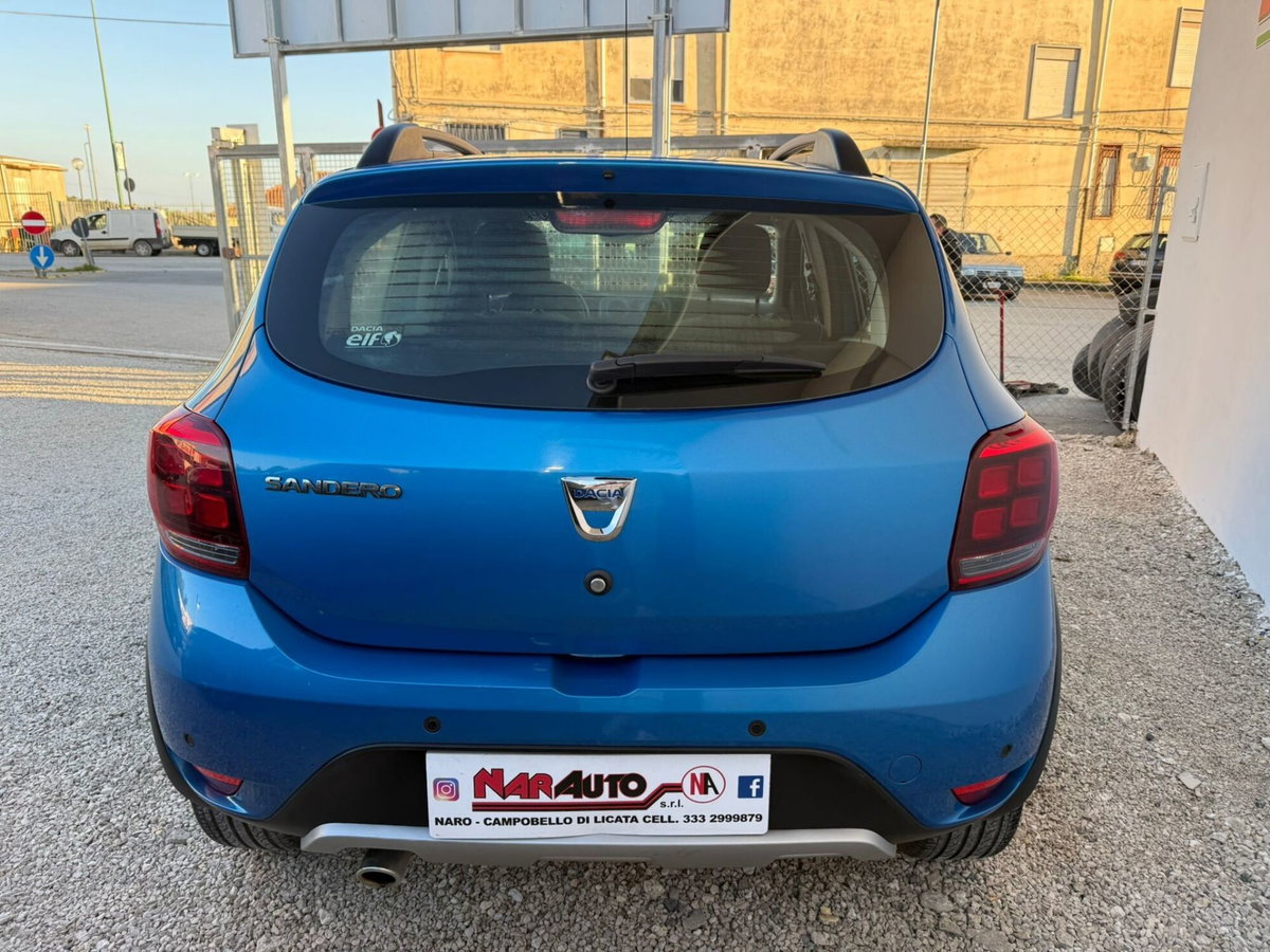 Dacia Sandero Stepway 1.5 Blue dCi 95 CV Comfort (6)