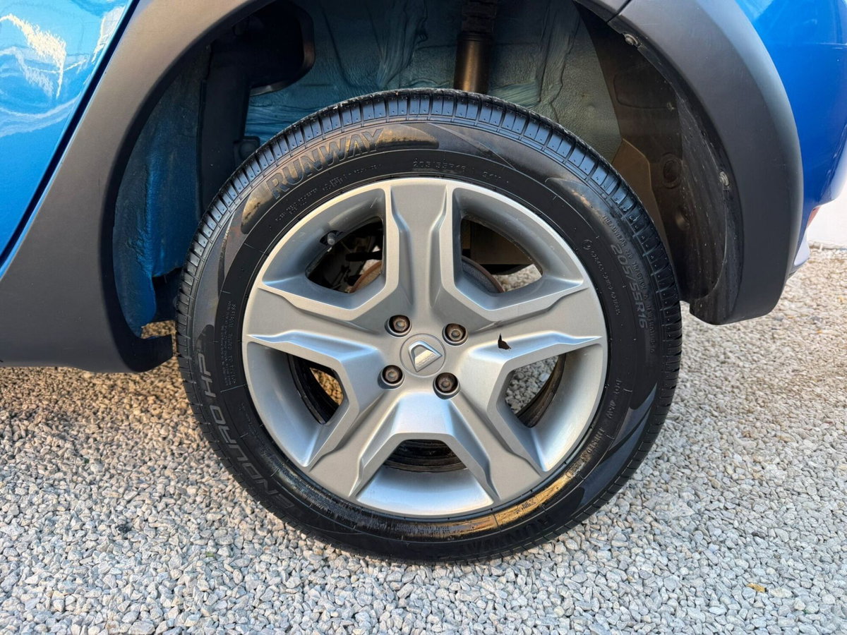 Dacia Sandero Stepway 1.5 Blue dCi 95 CV Comfort (9)