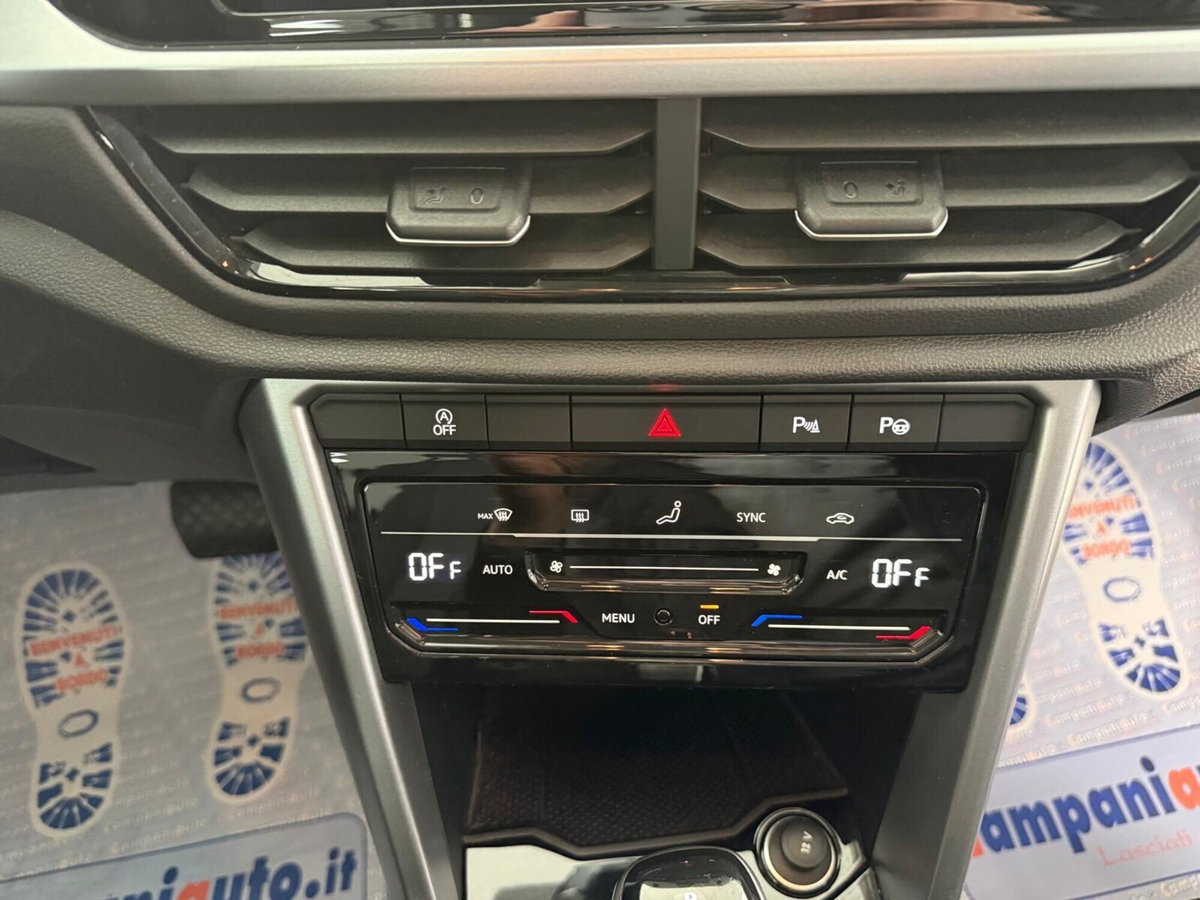 Volkswagen T-Roc 2.0 tdi Life 150cv dsg (18)