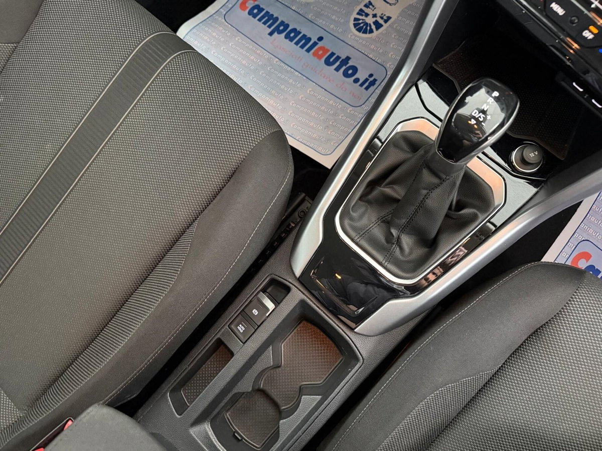 Volkswagen T-Roc 2.0 tdi Life 150cv dsg (19)