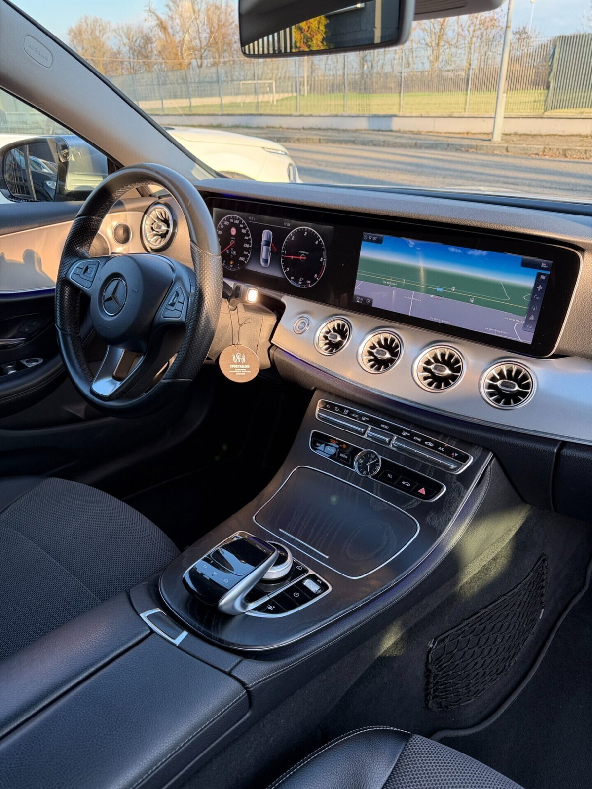 Mercedes-Benz Classe E Coupé 220 d Auto Sport (13)
