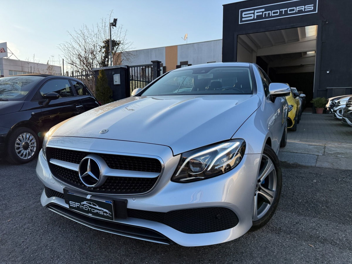 Mercedes-Benz Classe E Coupé 220 d Auto Sport (2)
