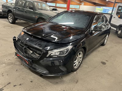 Mercedes-Benz CLA Shooting Brake 180 Premium usata