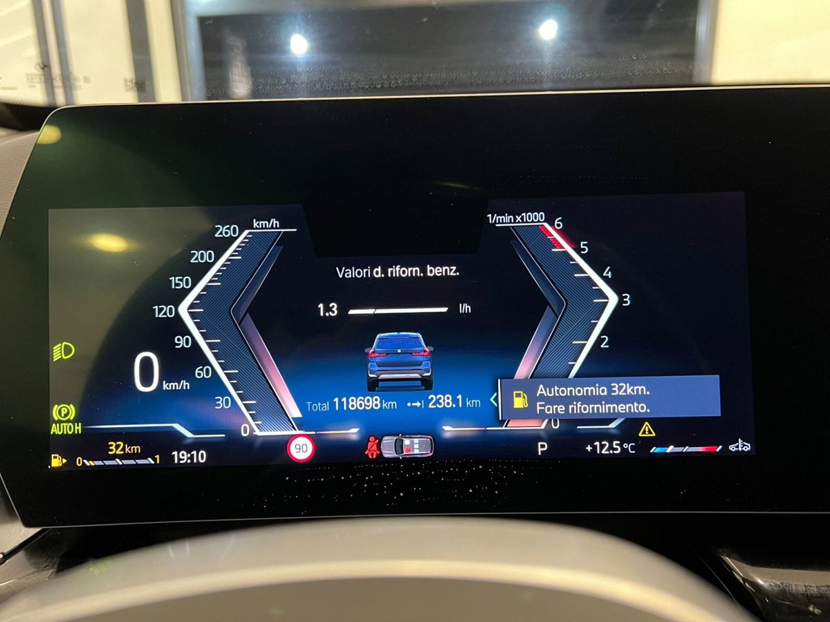 BMW X1 sDrive18d xLine Plus (12)