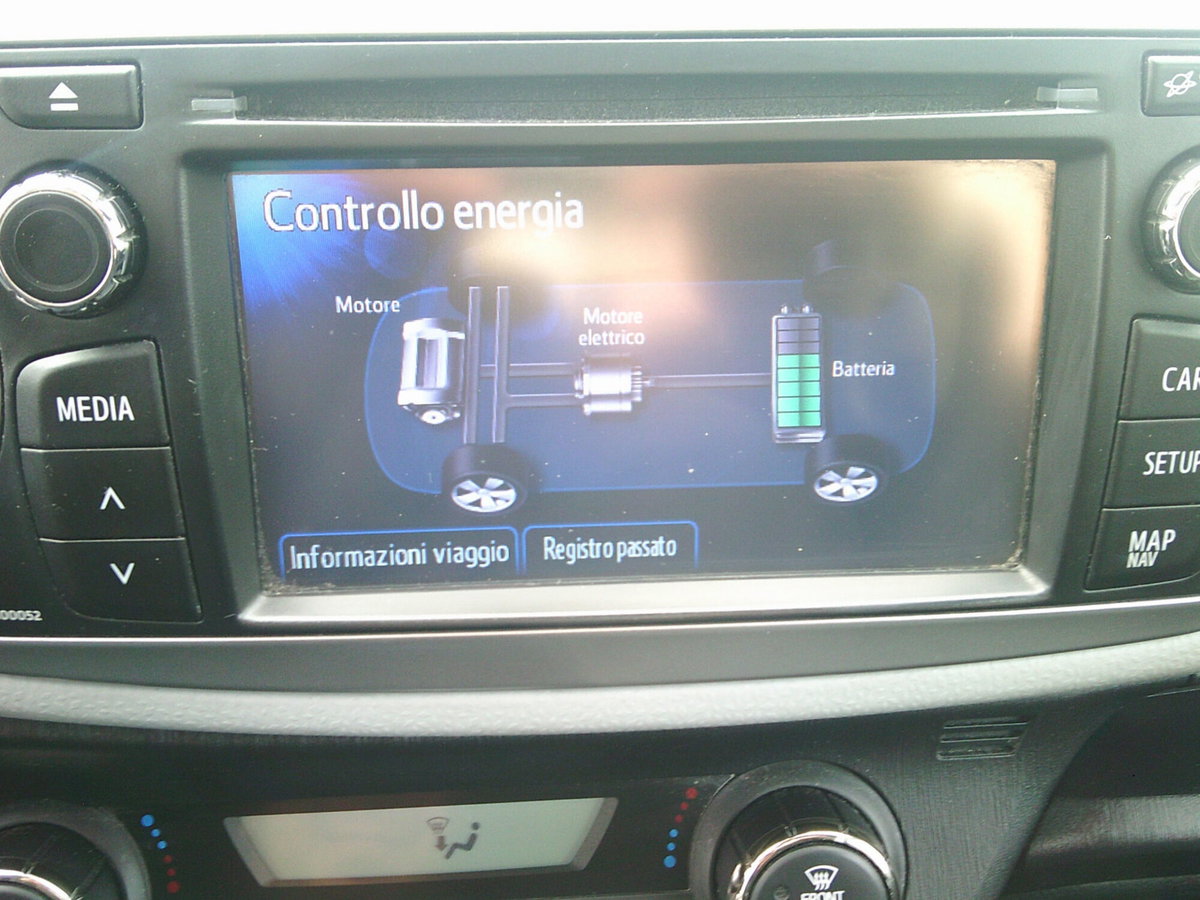 Toyota Yaris 1.5 Hybrid 5 porte Lounge (12)