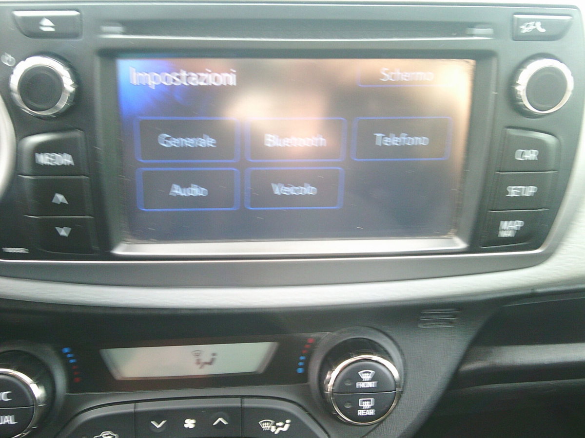 Toyota Yaris 1.5 Hybrid 5 porte Lounge (13)