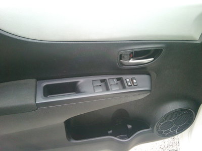 Toyota Yaris 1.5 Hybrid 5 porte Lounge (6)
