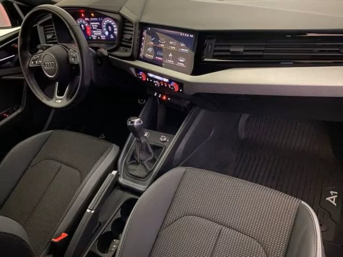 Audi A1 Sportback 25 TFSI S line edition (10)