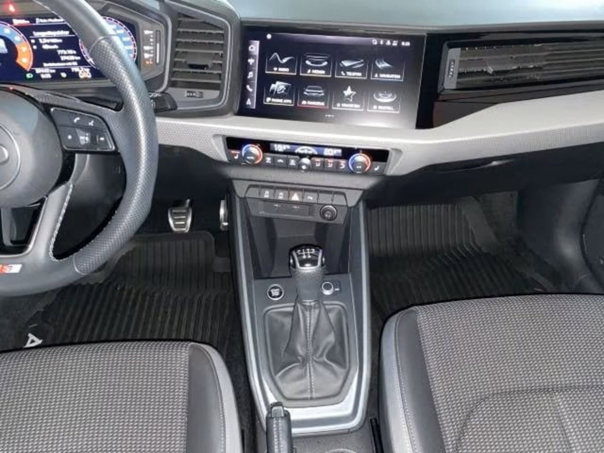 Audi A1 Sportback 25 TFSI S line edition (9)