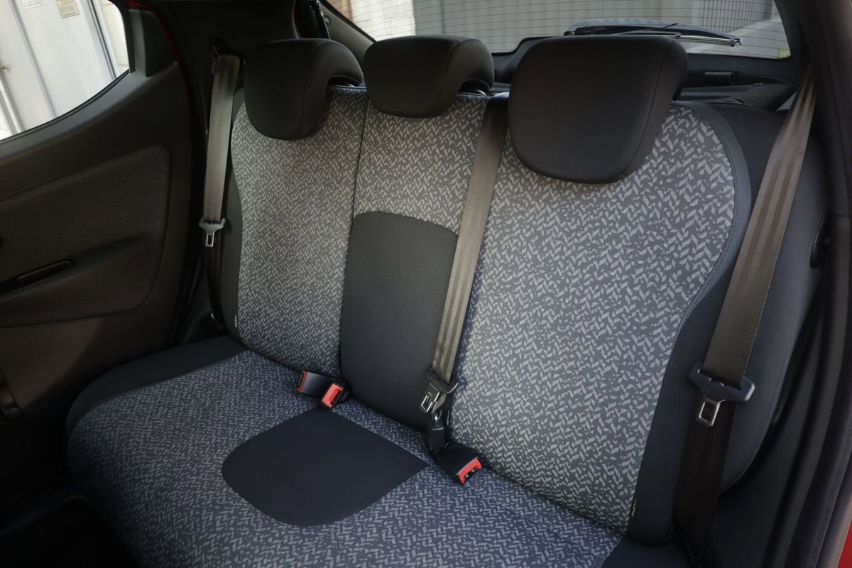 Lancia Ypsilon 1.0 FireFly 5 porte S&S Hybrid Ecochic Silver (3)