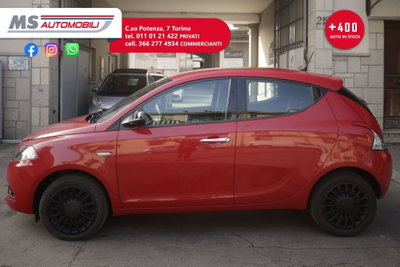 Lancia Ypsilon 1.0 FireFly 5 porte S&S Hybrid Ecochic Silver (4)