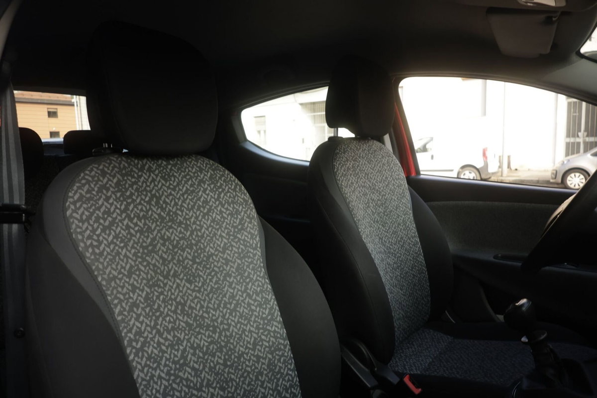 Lancia Ypsilon 1.0 FireFly 5 porte S&S Hybrid Ecochic Silver (6)