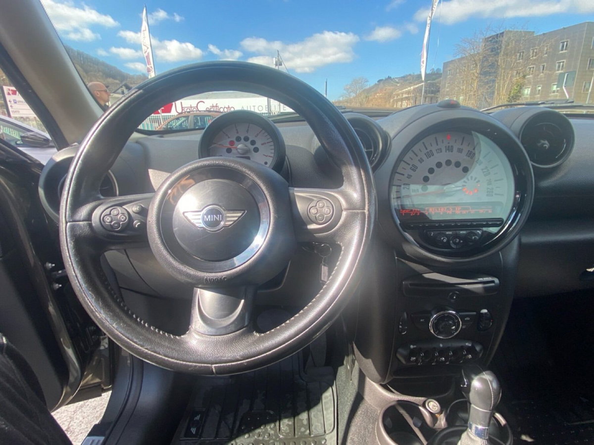 MINI Mini 2.0 16V Cooper D Automatica (18)